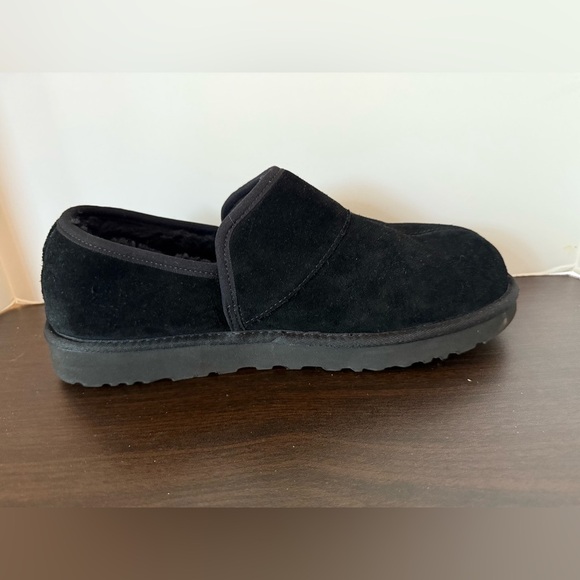 UGG Men's Black Suede Loafers/slippers size 12 NWOT - Picture 6 of 11